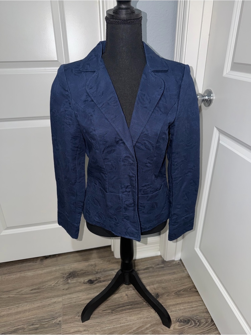 Kim Rogers Navy Structured Jacquard Blazer size small